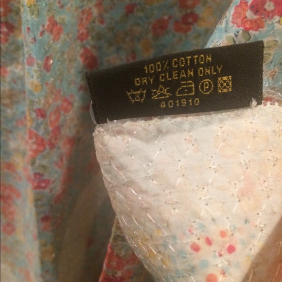 Louis Vuitton Limited Edition Sequin  Stole - Picture 8 of 15